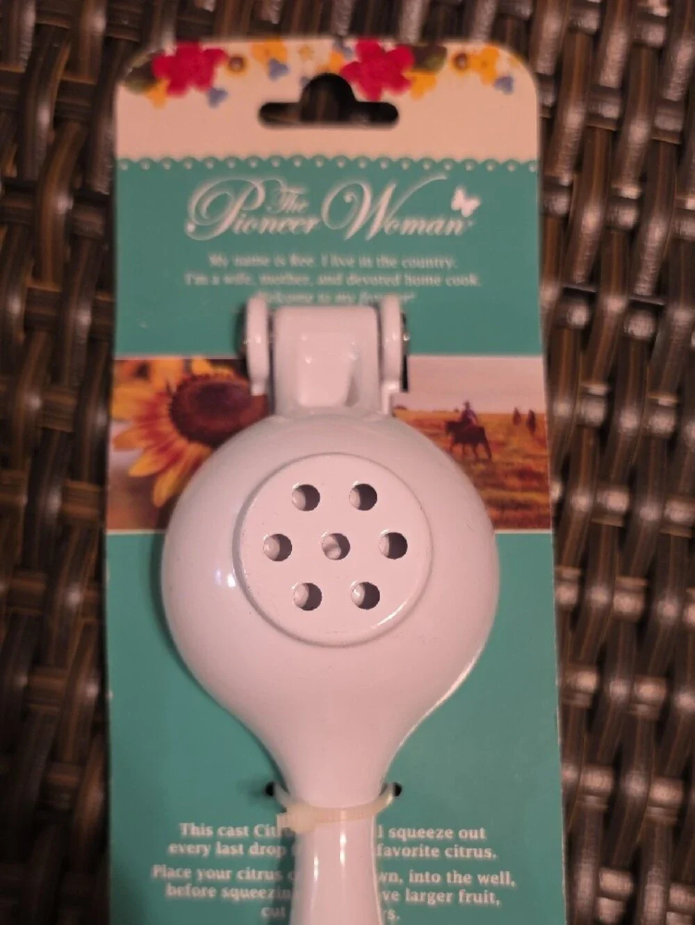 The Pioneer Woman Citrus Press New